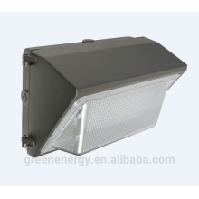 China-Lieferant IP65 ETL DLC listete Foto-Sensor für wahlweise freigestellten 60W LED-Wandsatz auf